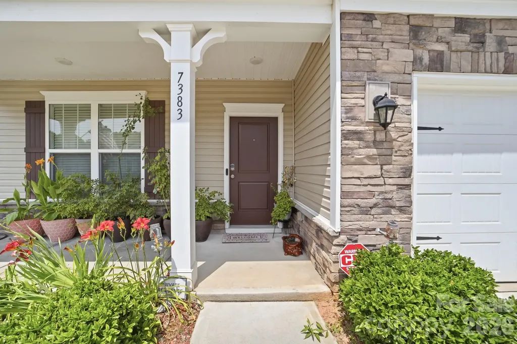 7383 Latham Way Denver NC 28037