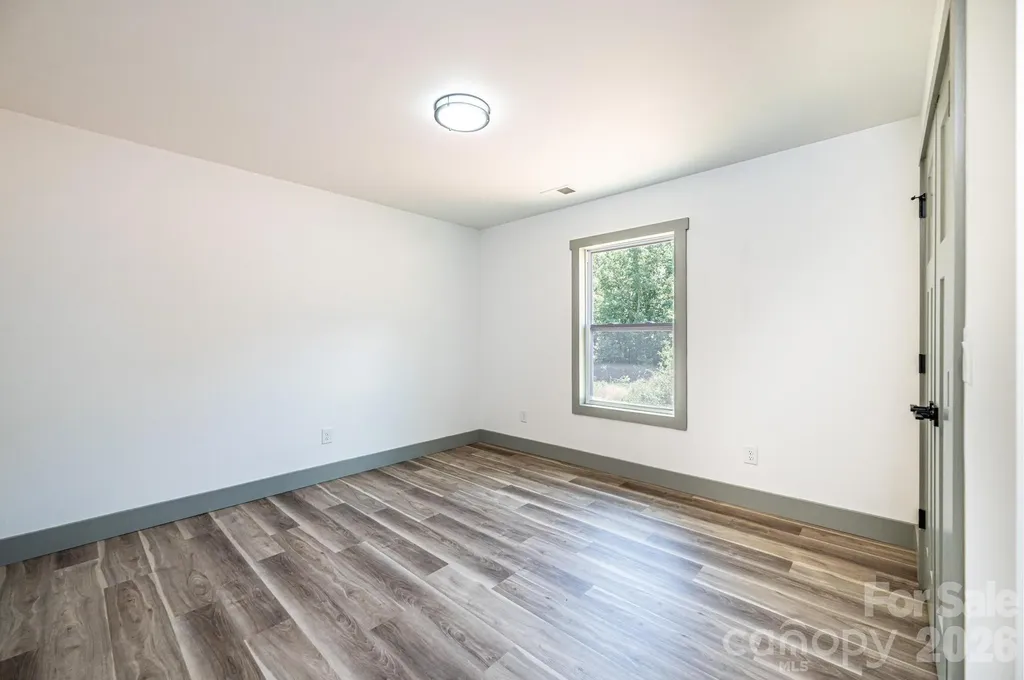 2047 Bailey Drive Hickory NC 28601