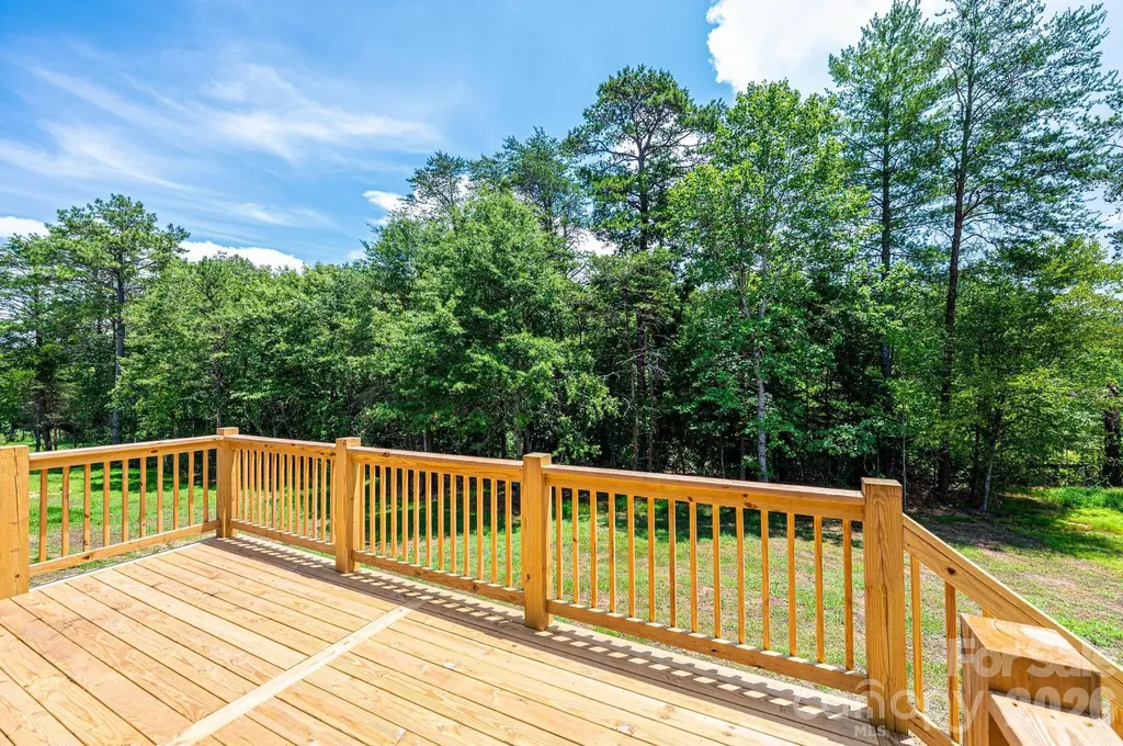 2047 Bailey Drive Hickory NC 28601