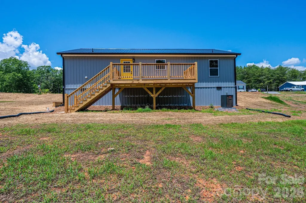 2047 Bailey Drive Hickory NC 28601