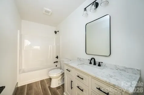 2047 Bailey Drive Hickory NC 28601
