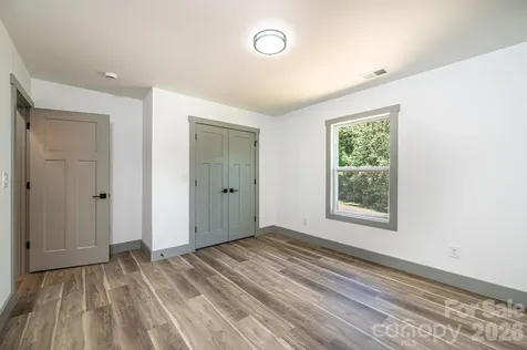 2047 Bailey Drive Hickory NC 28601