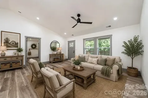 2047 Bailey Drive Hickory NC 28601