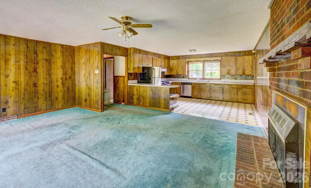 3691 Tryon Courthouse Road Cherryville NC 28021