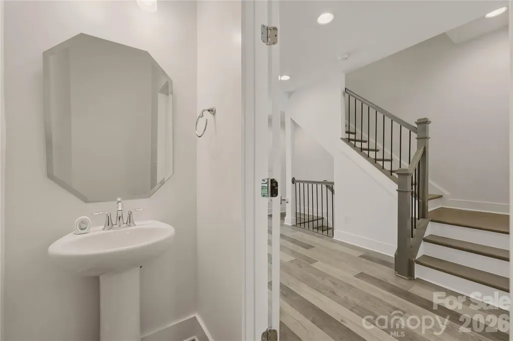 235 S Bruns Avenue Charlotte NC 28208