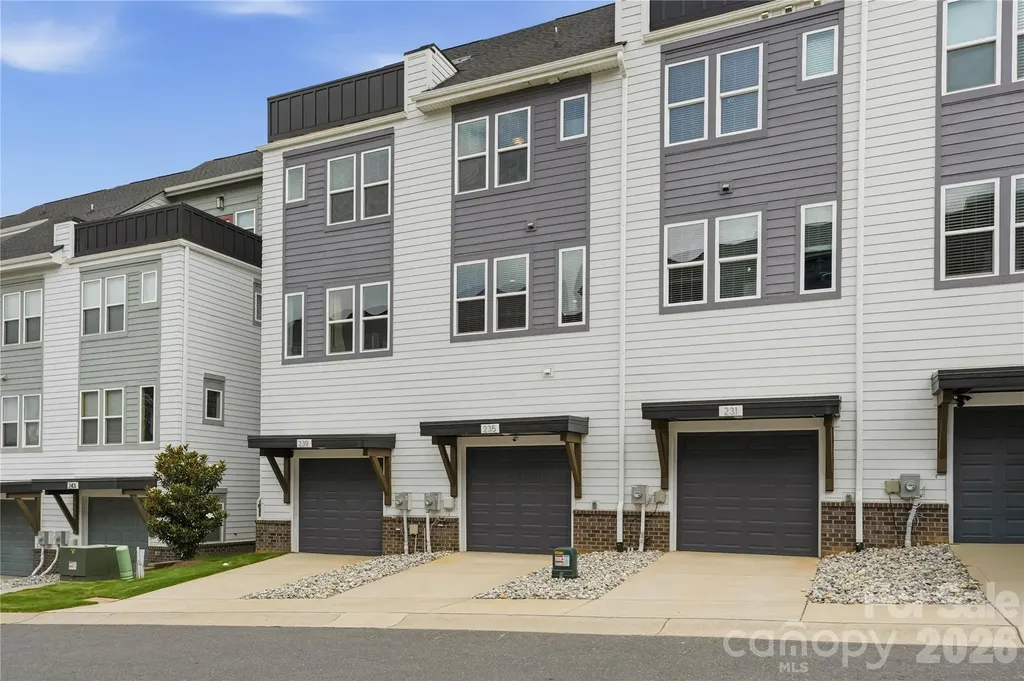 235 S Bruns Avenue Charlotte NC 28208