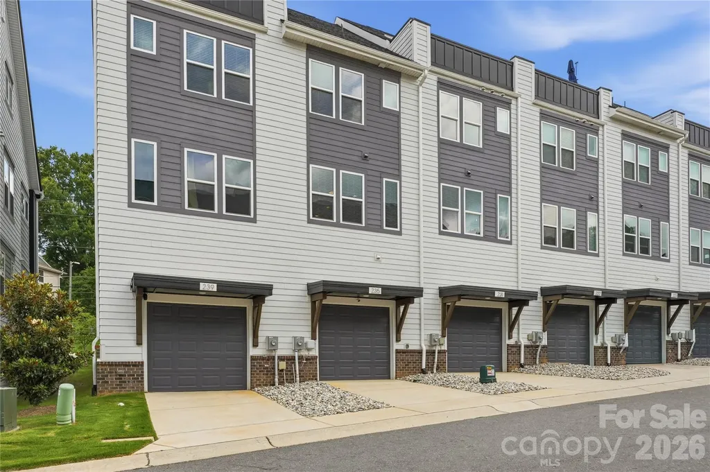235 S Bruns Avenue Charlotte NC 28208