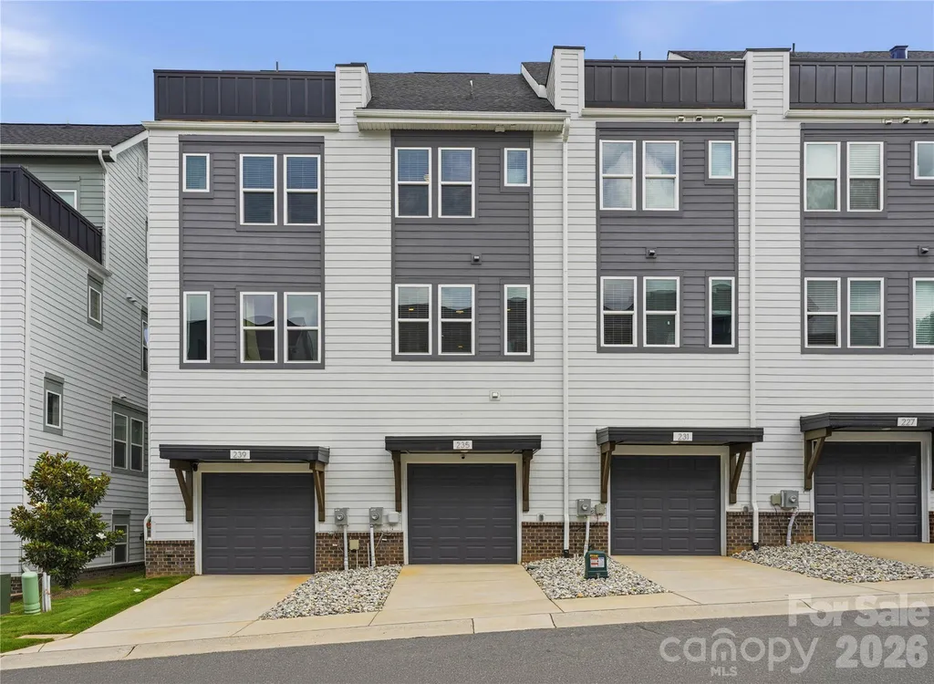 235 S Bruns Avenue Charlotte NC 28208