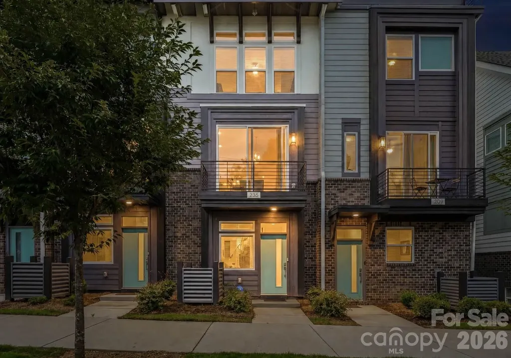 235 S Bruns Avenue Charlotte NC 28208