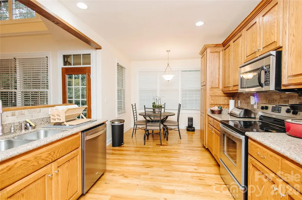 487 Cross Creek Drive Marion NC 28752
