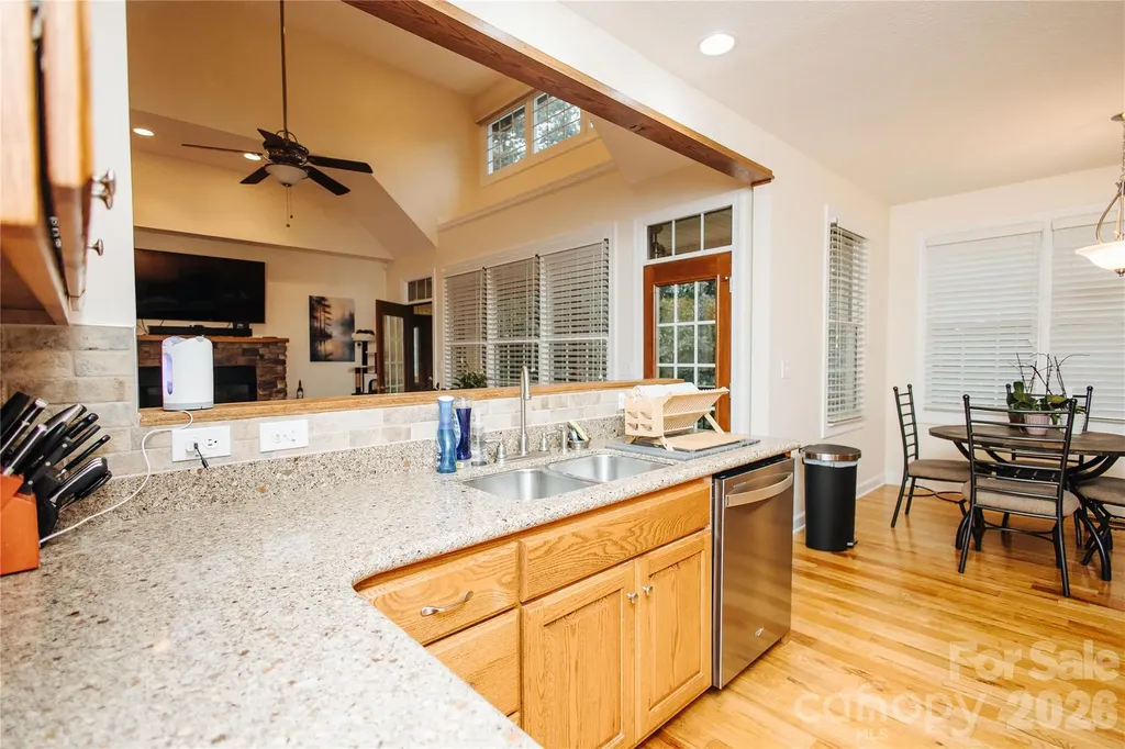 487 Cross Creek Drive Marion NC 28752