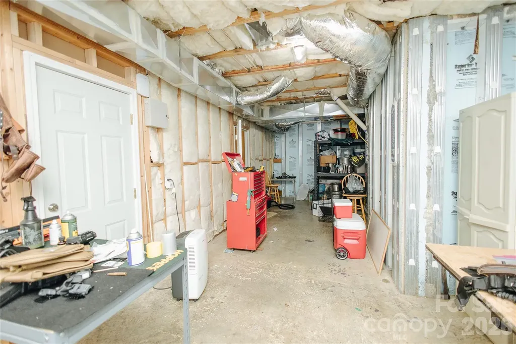 487 Cross Creek Drive Marion NC 28752