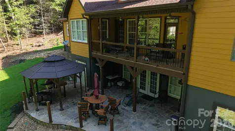487 Cross Creek Drive Marion NC 28752