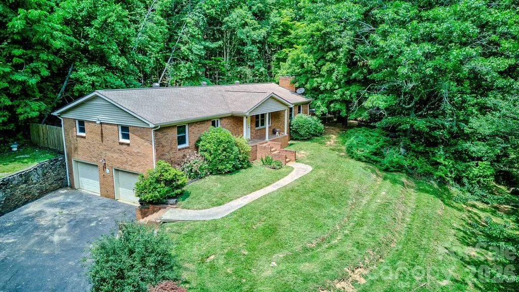 329 Dix Creek #2 Road Leicester NC 28748