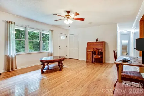 329 Dix Creek #2 Road Leicester NC 28748