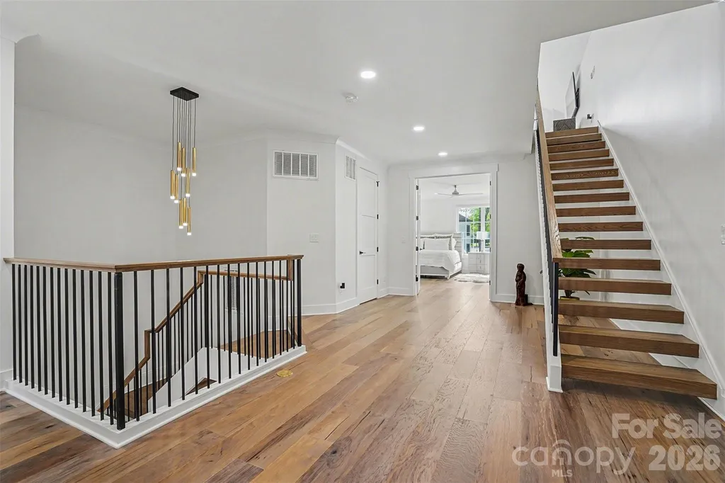 915 Laurel Creek Lane Charlotte NC 28211