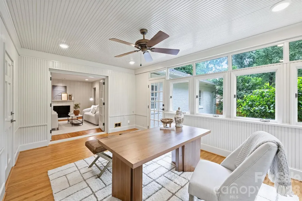 5519 Robinhood Road Charlotte NC 28211