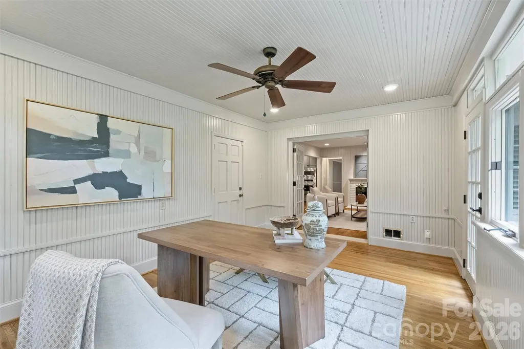 5519 Robinhood Road Charlotte NC 28211