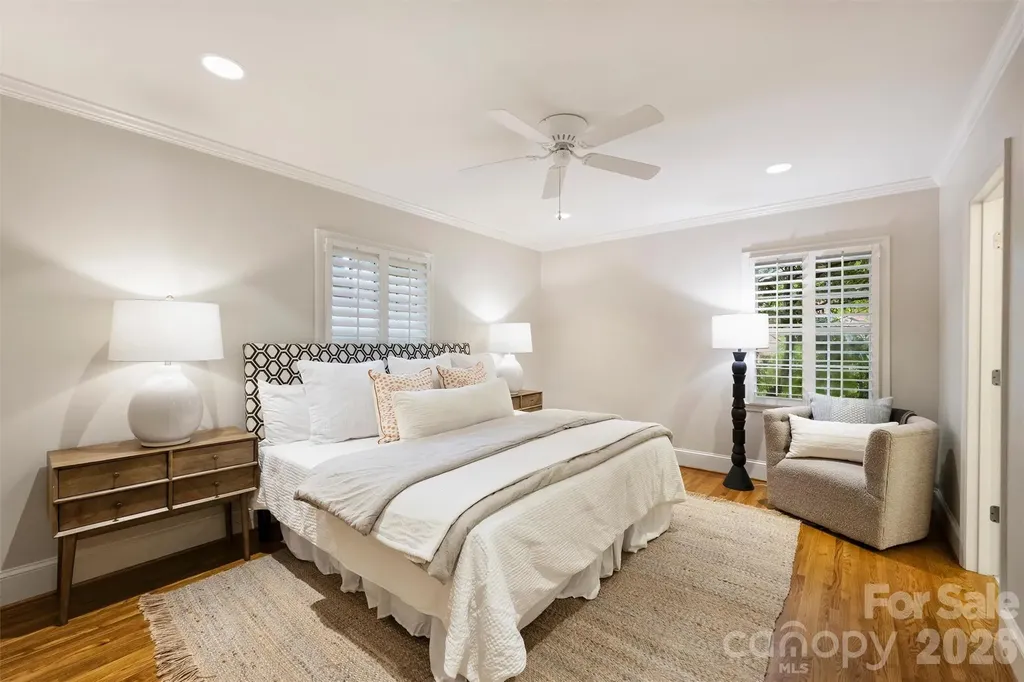 5519 Robinhood Road Charlotte NC 28211