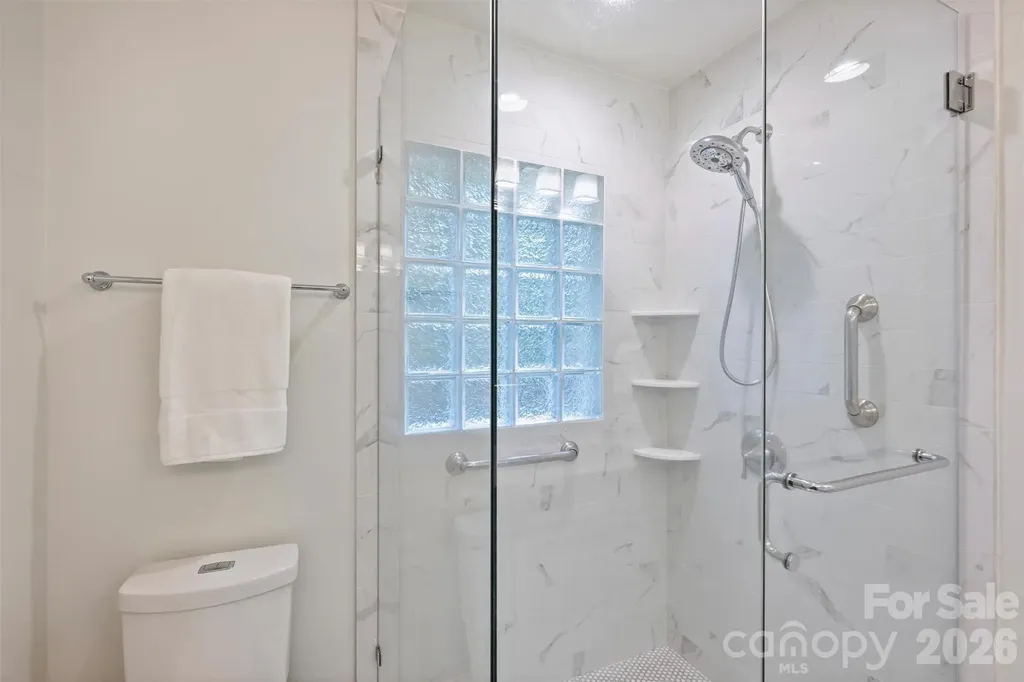 5519 Robinhood Road Charlotte NC 28211