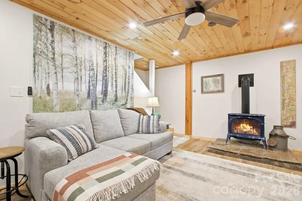 176 Ravens View Boone NC 28607