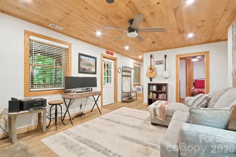 176 Ravens View Boone NC 28607