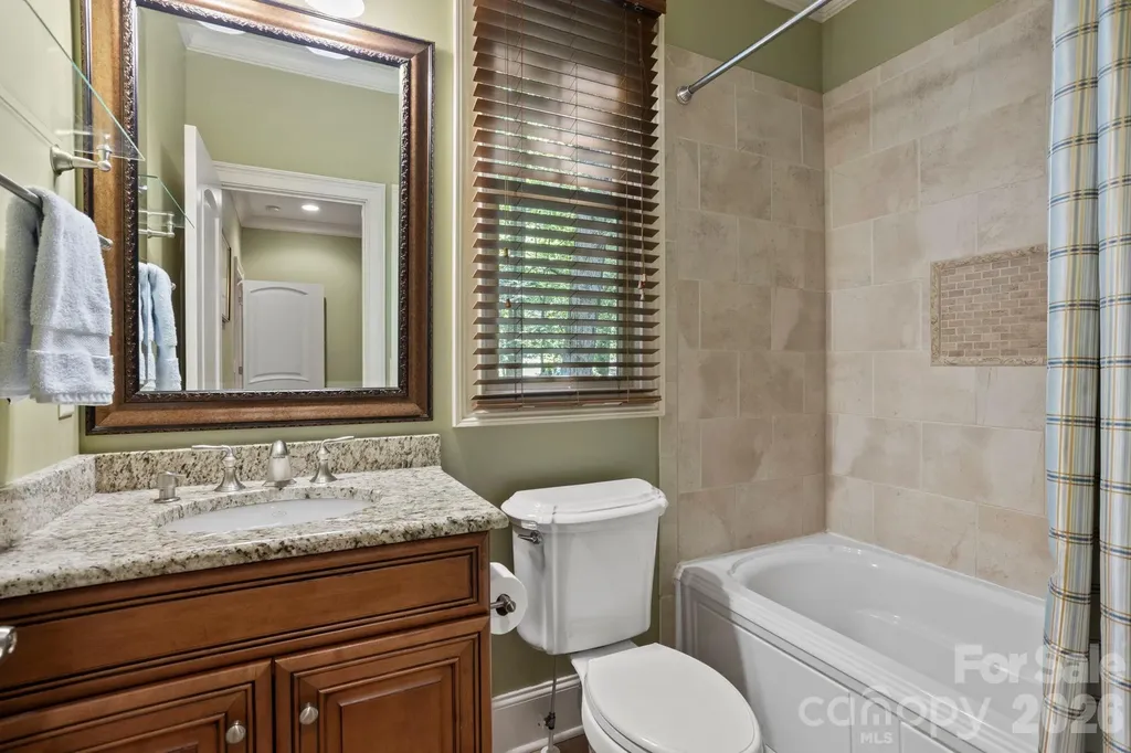 132 Pinnacle Peak Lane Flat Rock NC 28731