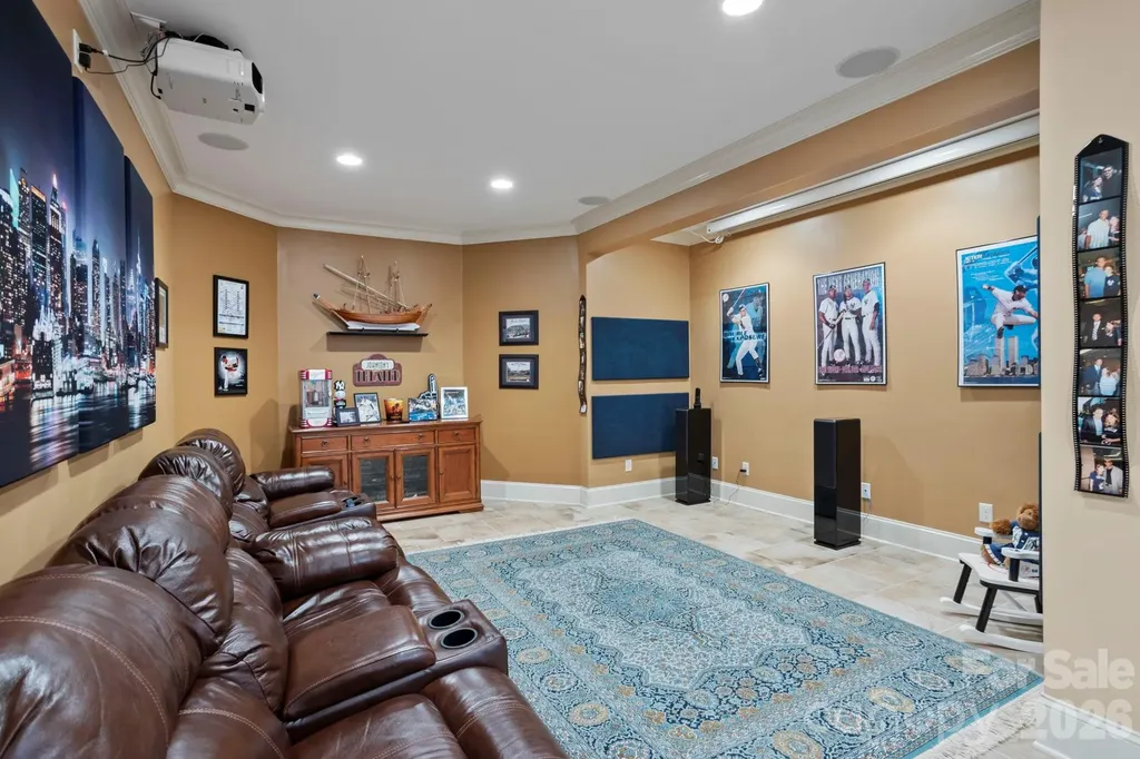 132 Pinnacle Peak Lane Flat Rock NC 28731