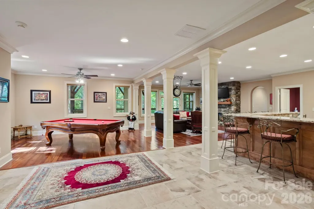 132 Pinnacle Peak Lane Flat Rock NC 28731