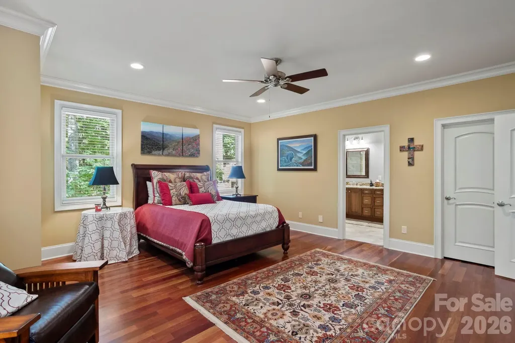 132 Pinnacle Peak Lane Flat Rock NC 28731