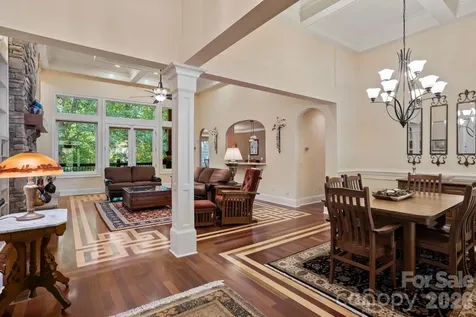 132 Pinnacle Peak Lane Flat Rock NC 28731