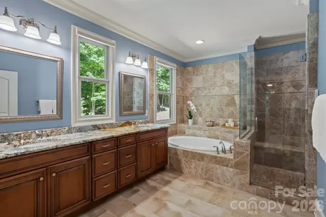 132 Pinnacle Peak Lane Flat Rock NC 28731