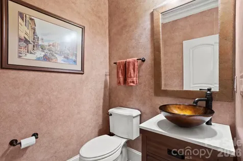 132 Pinnacle Peak Lane Flat Rock NC 28731