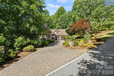 132 Pinnacle Peak Lane Flat Rock NC 28731
