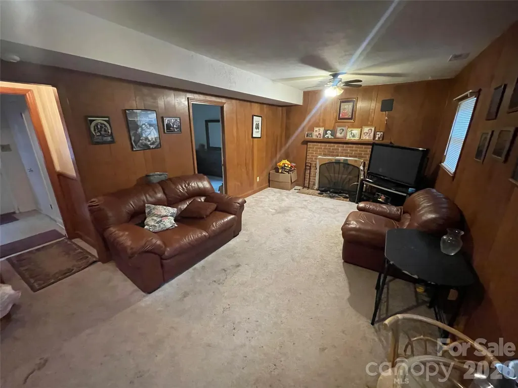 3133 Rosehill Drive Charlotte NC 28212