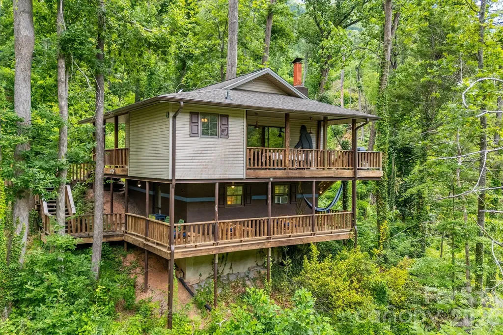 950 Main Street Chimney Rock NC 28720