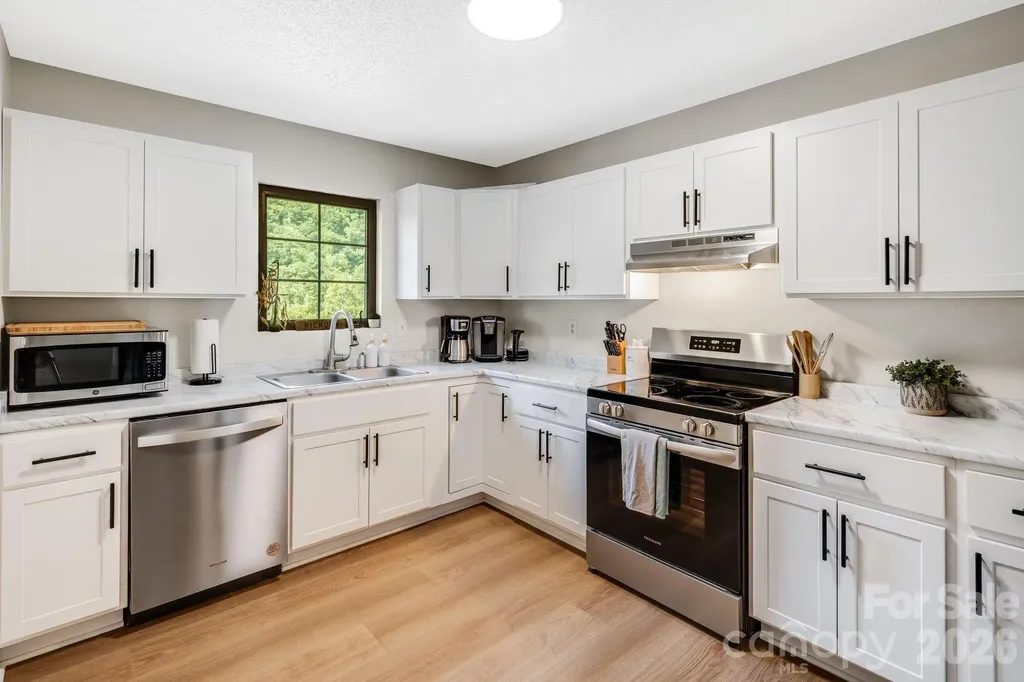 950 Main Street Chimney Rock NC 28720