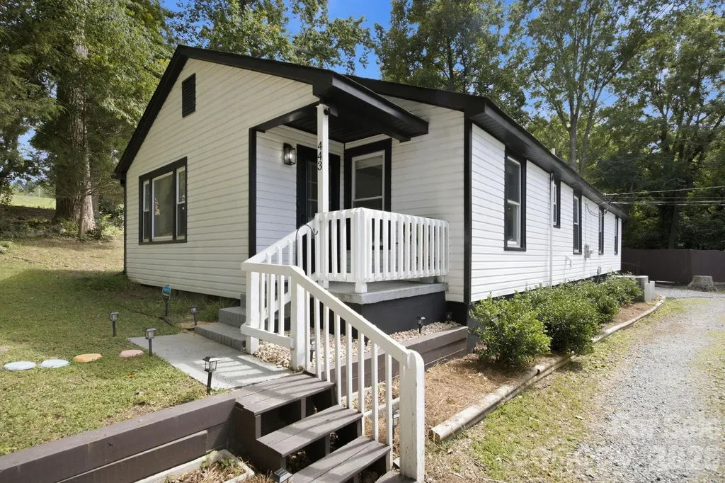 Davidson NC, 443 Brandon Street