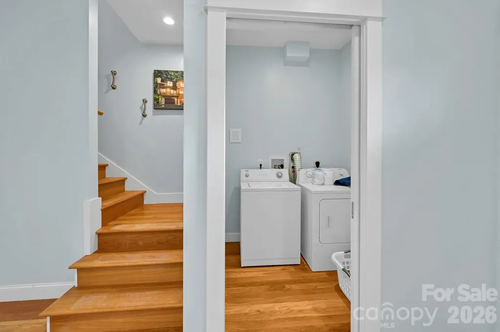 406 Kessler Place Asheville NC 28804