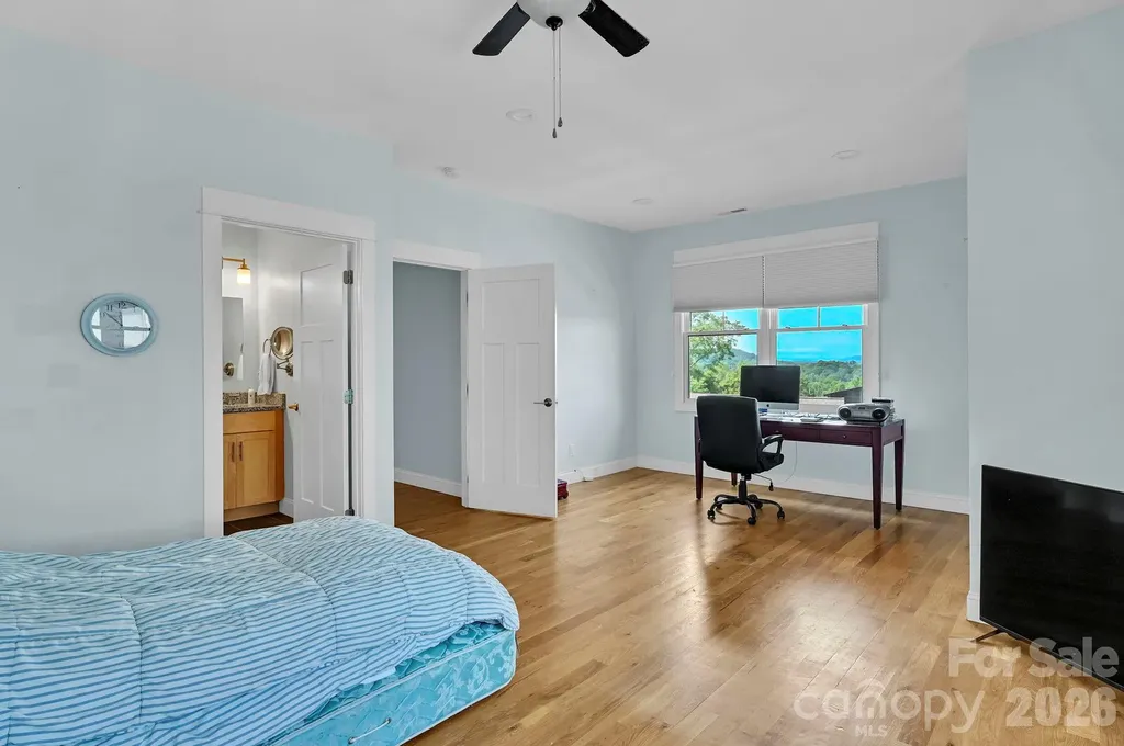 406 Kessler Place Asheville NC 28804