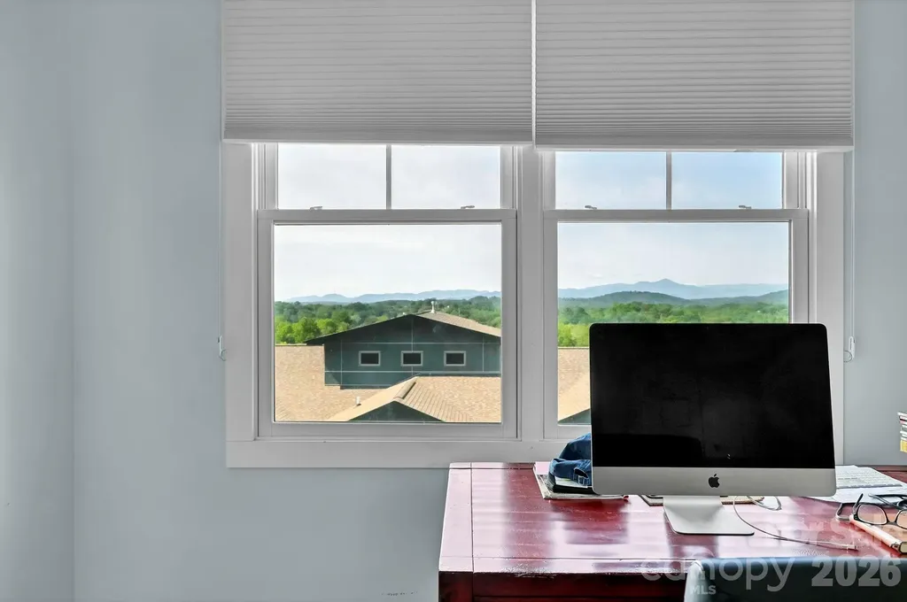 406 Kessler Place Asheville NC 28804