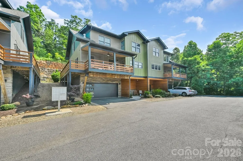 406 Kessler Place Asheville NC 28804