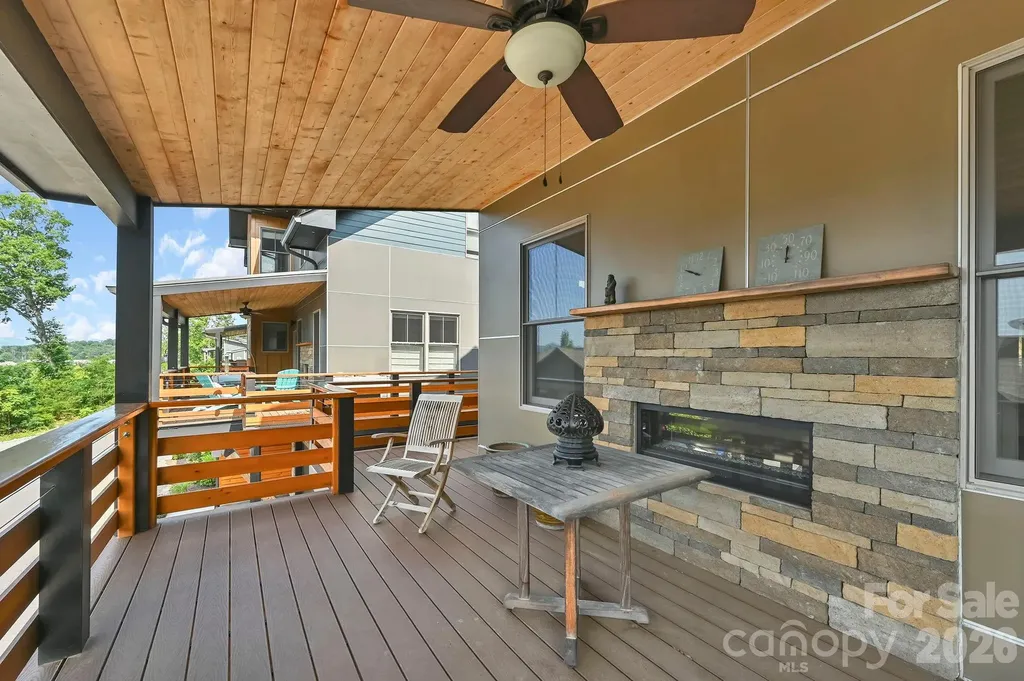 406 Kessler Place Asheville NC 28804