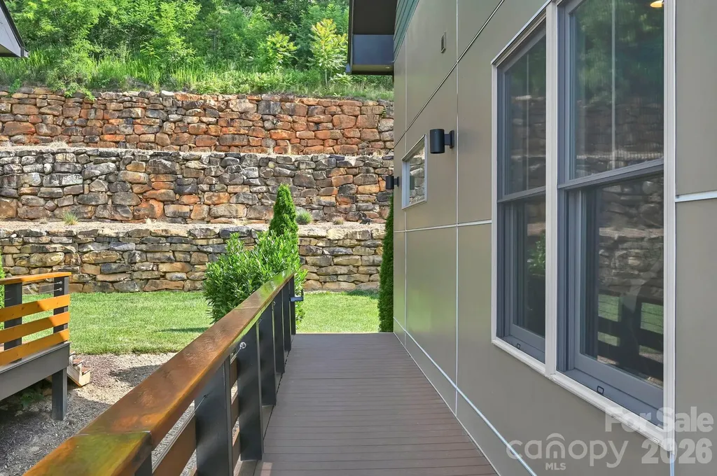 406 Kessler Place Asheville NC 28804