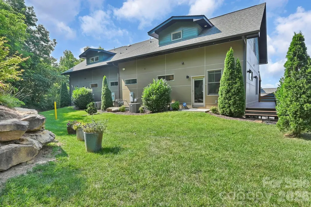 406 Kessler Place Asheville NC 28804