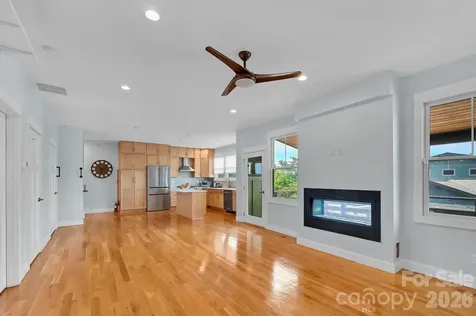 406 Kessler Place Asheville NC 28804