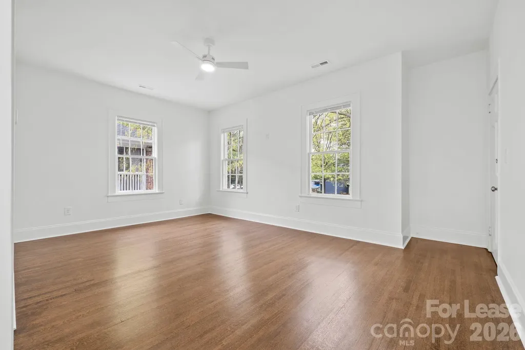 2112 Crescent Avenue Charlotte NC 28207