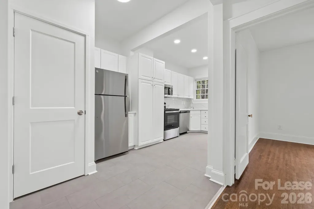 2112 Crescent Avenue Charlotte NC 28207