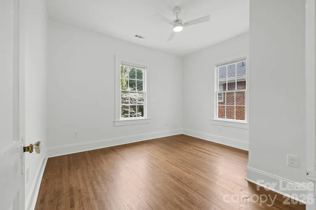 2112 Crescent Avenue Charlotte NC 28207