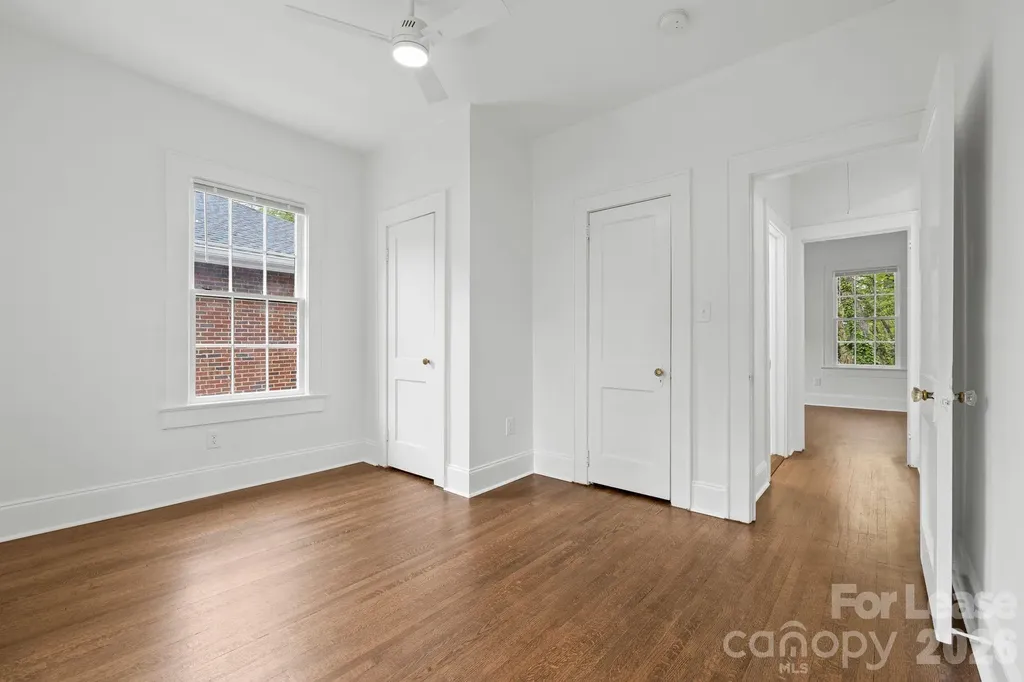 2112 Crescent Avenue Charlotte NC 28207